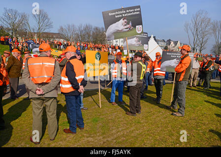 Cacciatori dimostrando contro la legge sulla caccia, in Germania, in Renania settentrionale-Vestfalia, Duesseldorf Foto Stock