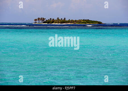 La piccola isola di Petit Tabac in Tobagos Cays, Saint Vincent e Grenadine Foto Stock