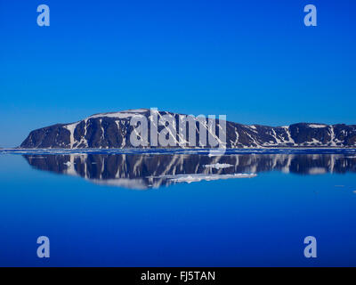 Paesaggio del fiordo su Spitsbergen, Norvegia Isole Svalbard Foto Stock