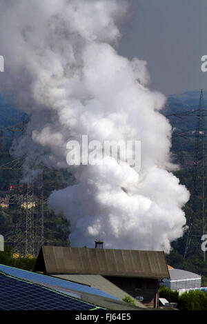 Nuvola di vapore sopra impianto di cottura prosperare II, in Germania, in Renania settentrionale-Vestfalia, la zona della Ruhr, Bottrop Foto Stock