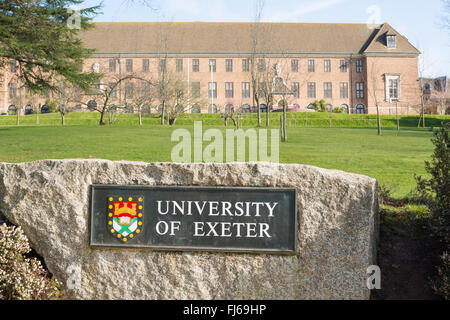 Università di Exeter firmare all'entrata di Streatham Campus, Exeter, in inverno Foto Stock