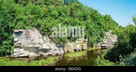 Buky canyon nella regione Cherkassy, Ucraina. River Mountain Tikich. Foto Stock