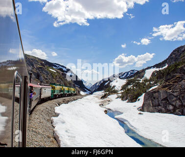 White Pass & Yukon Route ferrovia in direzione di Skagway, Alaska Foto Stock