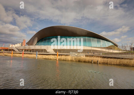 Il London Aquatics Centre piscine Parco Olimpico di Stratford, Foto Stock