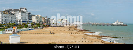 Panorama di Eastbourne Beach, East Sussex, South England Foto Stock