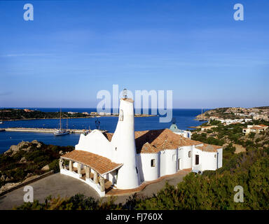 Chiesa e porto di Stella Maris, Porto Cervo, Costa Smeralda, Sardegna (Sardegna), Italia Foto Stock
