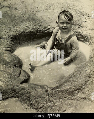 Il libro di dinosauro - la sentenza di rettili e i loro parenti (1945) Foto Stock