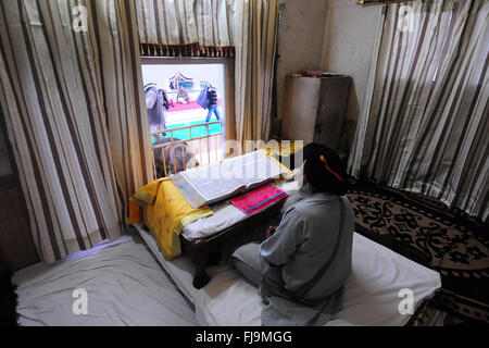 La religione sikh chierico la lettura di scritture, amritsar Punjab, India, Asia Foto Stock