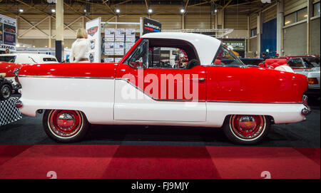 Auto ultracompatto che sta Nash Metropolitan, 1960. Foto Stock