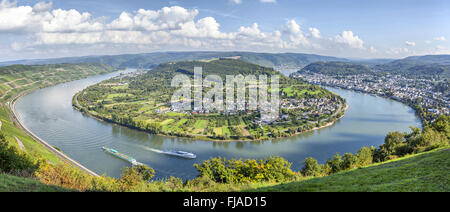 Pittoresca ansa del fiume Reno vicino alla città Filsen, in Germania, in Renania Palatinato Foto Stock