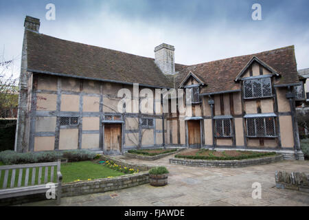 Luogo di nascita di Shakespeare a16th-secolo casa in legno e muratura, Henley Street, Stratford-upon-Avon, Warwickshire, Regno Unito Foto Stock
