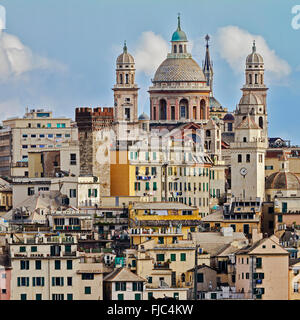 Gli edifici intorno al Porto Genova Italia Foto Stock