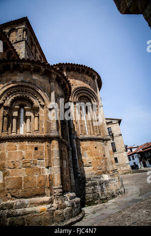 Chiesa collegiata di Santa Juliana, Santillana del Mar, Cantabria, SPAGNA Foto Stock