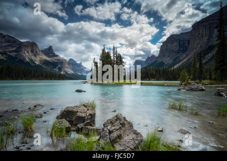 Spirit Island, Canada, il Parco Nazionale di Jasper, turismo, mozzafiato, montagne, Alberta, montagne rocciose, canadese Foto Stock