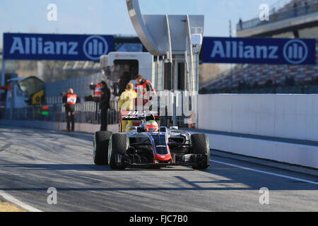 Barcellona, Spagna. 01 Mar, 2016. Formula 1 winter test di auto al Circuit de Catalunya di Barcellona il Test 2 giorno 1. Haas F1 Team VF-16 &#x2013; Esteban Gutierrez Credito: Azione Sport Plus/Alamy Live News Foto Stock