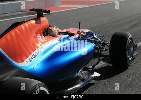 Barcellona, Spagna. 01 Mar, 2016. Formula 1 winter test di auto al Circuit de Catalunya di Barcellona il Test 2 giorno 1. Manor Racing MRT05 &#x2013; Rio Haryanto Credito: Azione Sport Plus/Alamy Live News Foto Stock