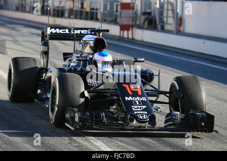 Barcellona, Spagna. 01 Mar, 2016. Formula 1 winter test di auto al Circuit de Catalunya di Barcellona il Test 2 giorno 1. McLaren Honda MP4-31 &#x2013; Fernando Alonso Credito: Azione Sport Plus/Alamy Live News Foto Stock