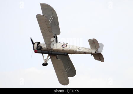 G-AVJH (LS326), un Fairey Swordfish II gestito dalla Royal Navy volo storico, durante la sua visualizzazione a East Fortune nel 2013. Foto Stock