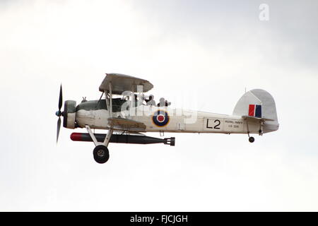 G-AVJH (LS326), un Fairey Swordfish II gestito dalla Royal Navy volo storico, durante la sua visualizzazione a East Fortune nel 2013. Foto Stock