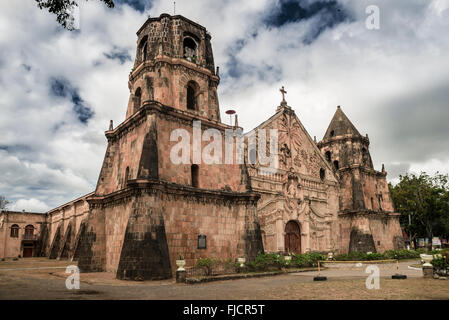 Iloilo, Filippine - 16 febbraio 2016. Chiesa Miagao in Iloilo philippines in day time. Foto Stock