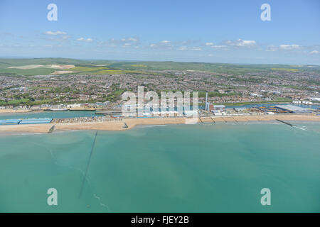 Una veduta aerea di Shoreham Harbour nel West Sussex Foto Stock