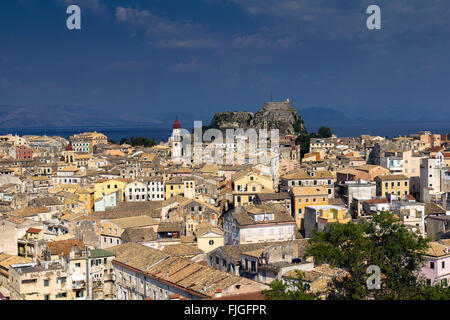 Vista su Kerkira, Corfù dalla Nuova Fortezza Foto Stock