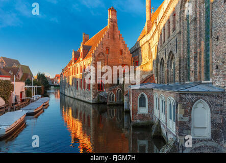 Ospedale di San Giovanni di mattina, Bruges Foto Stock