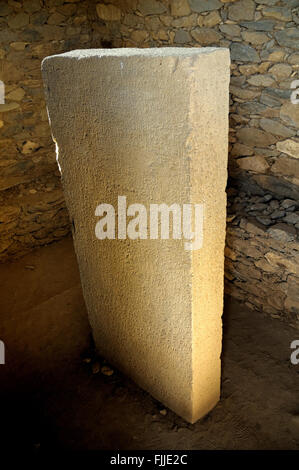 Pietra Ezana scritto in Ge'ez, Sabaean e greco in Axum (o Aksum), Tigray, Etiopia Foto Stock