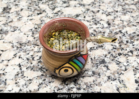 Tazza di tè mate finito e lavato fuori Foto Stock