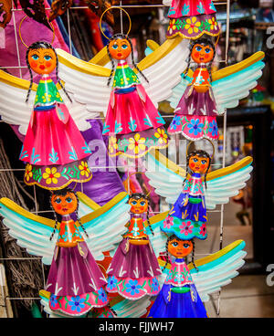 Colorate Angelo messicano souvenir decorazioni di Natale di San Miguel De Allende Messico Foto Stock