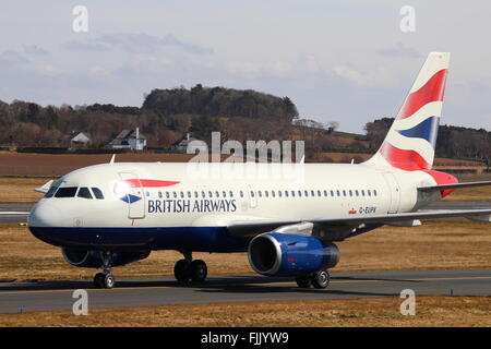 G-EUPK, un British Airways Airbus A319-131, taxi a Prestwick International Airport in Ayrshire. Foto Stock