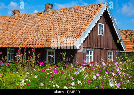 Geografia / viaggi, Lituania, Nida Curonian Spit, barriera Curonian laguna, casa di pescatori in Nida Additional-Rights-Clearance-Info-Not-Available Foto Stock