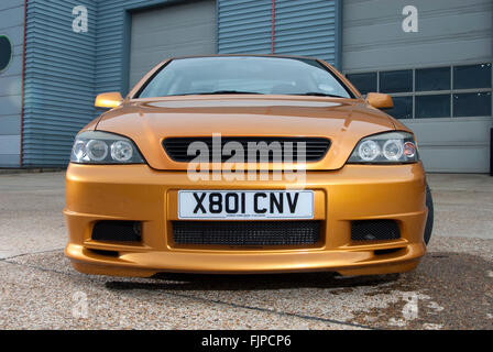 Modificato 2001 Vauxhall Astra tuner auto Foto Stock