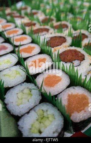 Rotoli di sushi Foto Stock