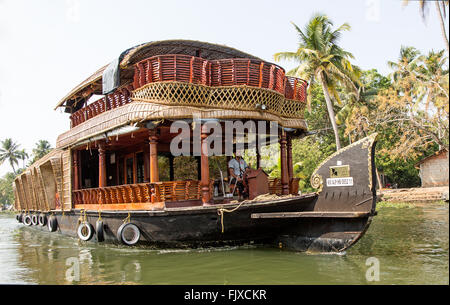 Casa galleggiante tradizionale Backwaters India Kerala Foto Stock