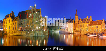 Panorama con torre Belfort a Bruges, Belgio Foto Stock