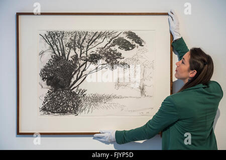 Londra, Regno Unito. 4 Marzo, 2016. Per Kilham Rudston, 2008 da David Hockney - è il nostro mondo d'asta a sostegno del grande attrazione e Giove Artland Foundation, Chrisites, London, Regno Unito - Oltre 40 importanti artisti tra cui David Hockney, Sir Antony Gormley, David Nash, Sir Peter Blake, Yinka Shonibare, Sir Quentin Blake, Emily Young e Maggi Hambling hanno commesso di opere d'arte a essere venduto presso il 10 marzo 2016. L'asta è il culmine di una massiccia partecipazione ambientale progetto arti, la promozione della sostenibilità per le future generazioni attraverso l'arte. Credito: Guy Bell/Alamy Live News Foto Stock