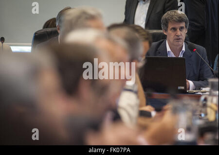 Buenos Aires, Buenos Aires, Argentina. Mar 4, 2016. Ministero dell'economia Alfonso Prat-Gay appare in una sessione plenaria del Congresso Comitati di informare circa l'accordo raggiunto con i creditori holdout. © Patricio Murphy/ZUMA filo/Alamy Live News Foto Stock