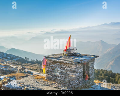 Un tempio indù in Himalaya indiano Foto Stock