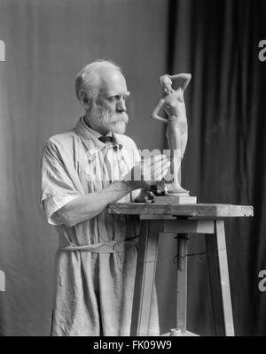 Henry Kirke Bush-Brown, Scultore Americano, Ritratto, Washington DC, USA, circa 1925.jpg Foto Stock