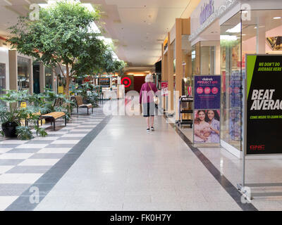 Un quasi vuoto mall in Massachusetts. Foto Stock