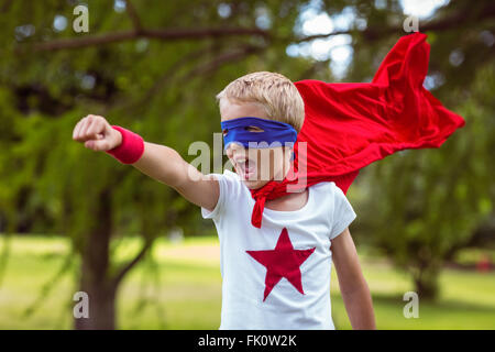 Little Boy vestito come superman Foto Stock