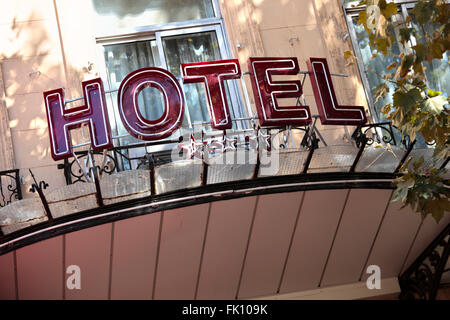 Hotel vecchio segno di ingresso a Parigi. Foto Stock