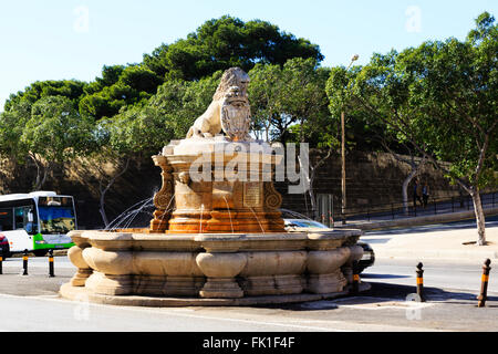 Fontana leone, Triq Sant' Anna, Floriana, Valletta, Malta. Foto Stock