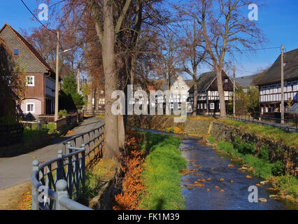 Umgebindehaus in der Oberlausitz - casa in legno e muratura in Alta Lusazia Foto Stock