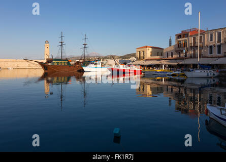 Il porto veneziano in Rethymnon, Creta, Grecia Foto Stock