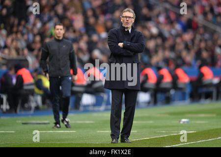 Parigi, Francia. 05 Mar, 2016. French League calcio 1. Paris St Germain rispetto a Montpellier. LAURENT BLANC (formatore PSG) Credito: Azione Sport Plus/Alamy Live News Foto Stock