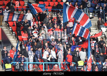 Parigi, Francia. 05 Mar, 2016. French League calcio 1. Paris St Germain rispetto a Montpellier. I sostenitori del credito PSG: Azione Plus sport/Alamy Live News Foto Stock