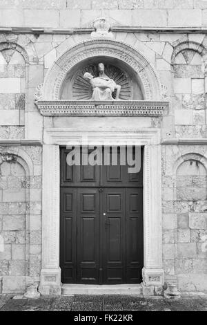 Cattedrale dell'Assunzione della Beata Vergine Maria, costruita probabilmente nel quarto secolo. Foto Stock