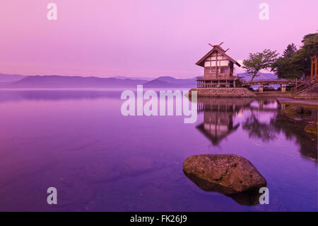 Ukiki Kansagu santuario sul lago Tazawa, Akita, Giappone Foto Stock